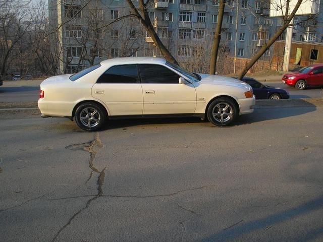 1997 Toyota Chaser