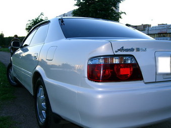 1997 Toyota Chaser Pictures