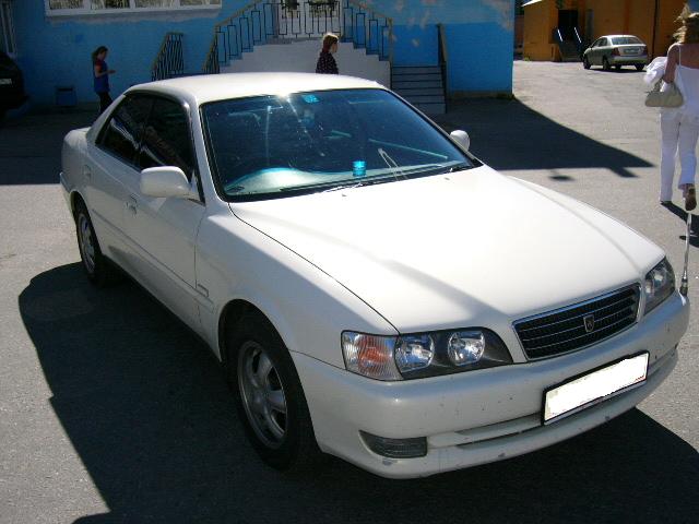 1998 Toyota Chaser Images