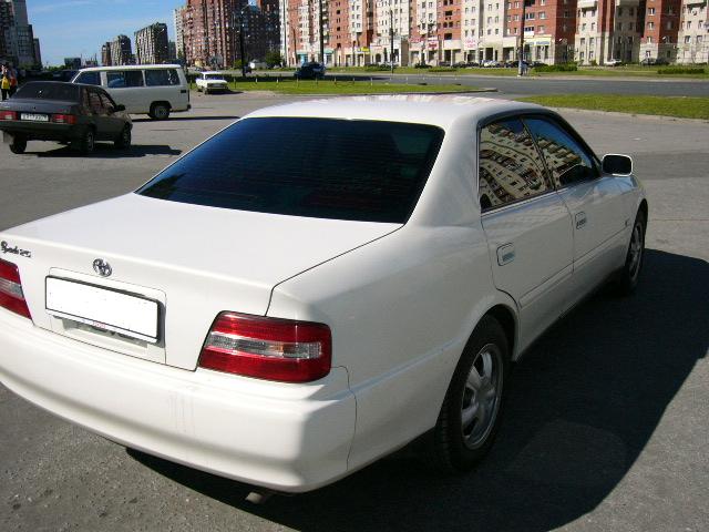 1998 Toyota Chaser Pictures
