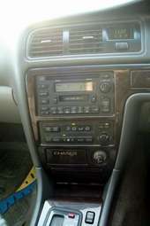 1998 Toyota Chaser Photos