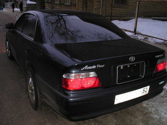 1999 Toyota Chaser Photos