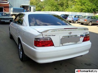 1999 Toyota Chaser Pictures