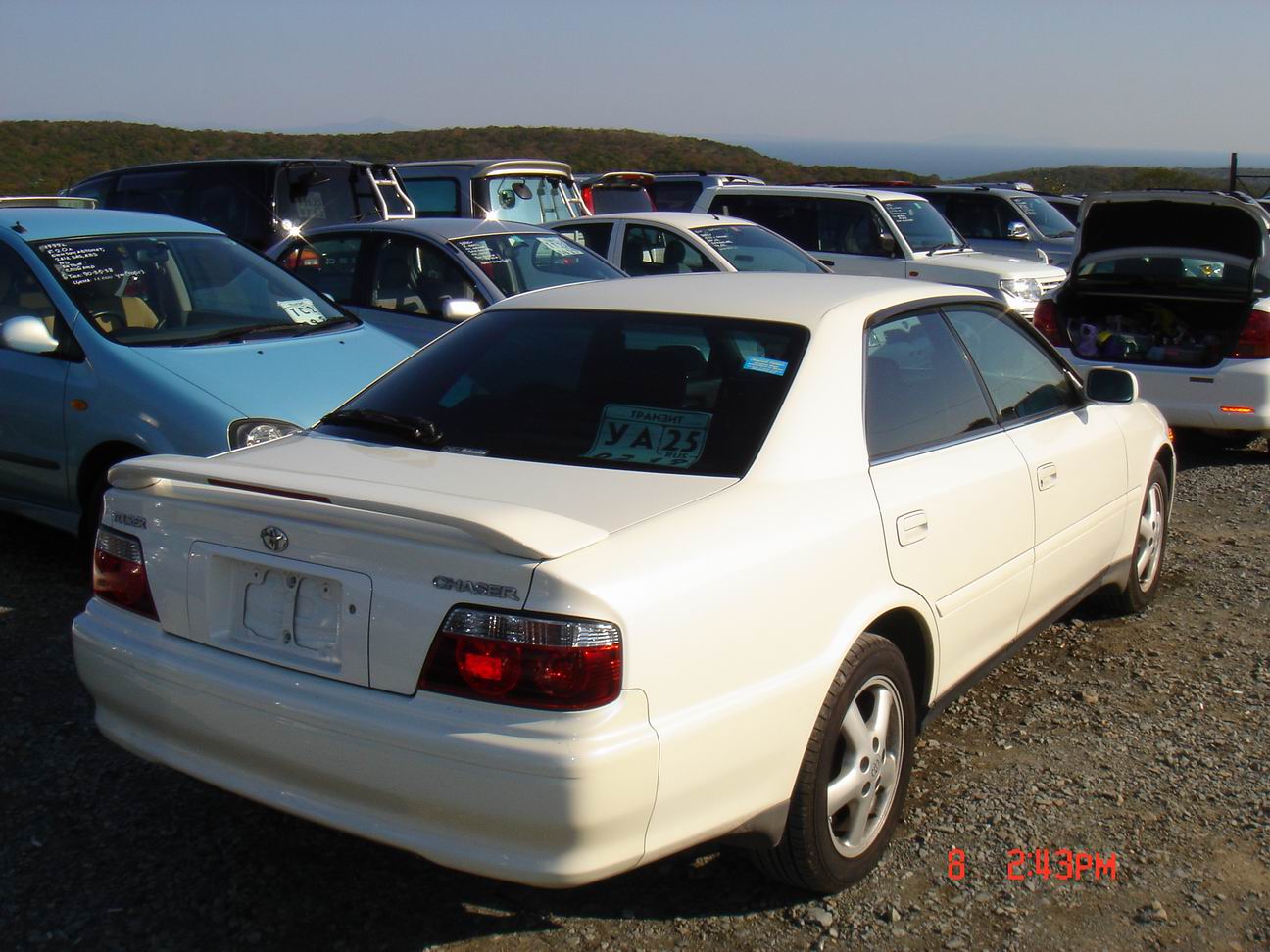 1999 Toyota Chaser Photos