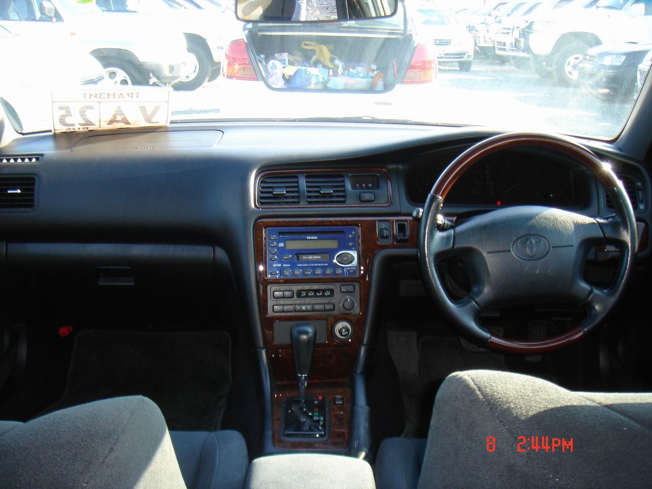 1999 Toyota Chaser Photos