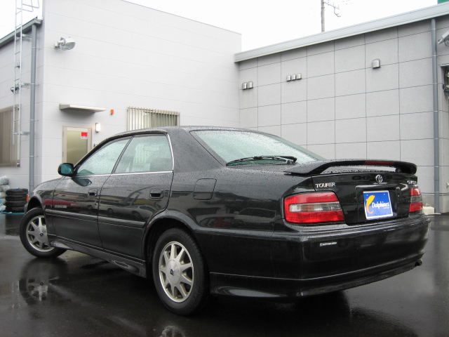 1999 Toyota Chaser Pictures