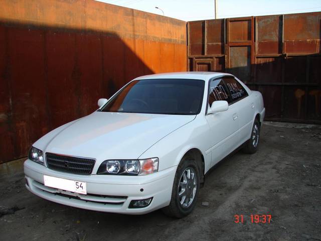 2000 Toyota Chaser