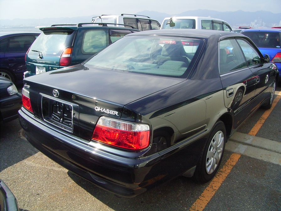 2000 Toyota Chaser Pictures