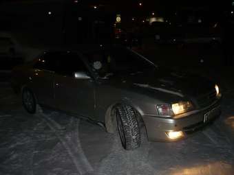 2001 Toyota Chaser Photos
