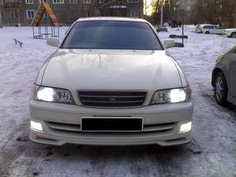 2001 Toyota Chaser Photos