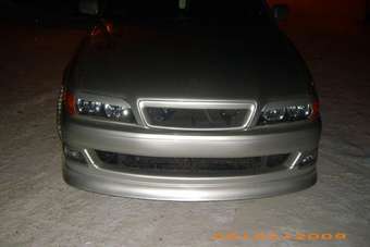 2001 Toyota Chaser Pictures