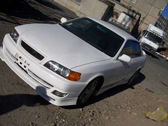 2001 Toyota Chaser Pictures