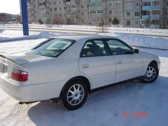 2001 Toyota Chaser Photos