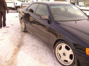 2001 Toyota Chaser Photos