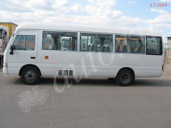 2010 Toyota Coaster Photos