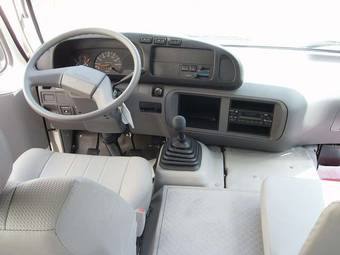 2010 Toyota Coaster Photos