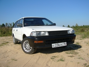 1990 Toyota Corolla