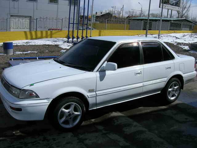 1990 Toyota Corolla
