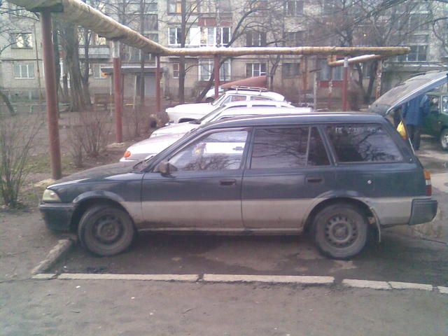 1990 Toyota Corolla