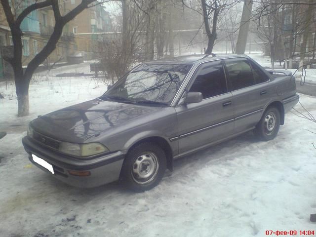 1990 Toyota Corolla