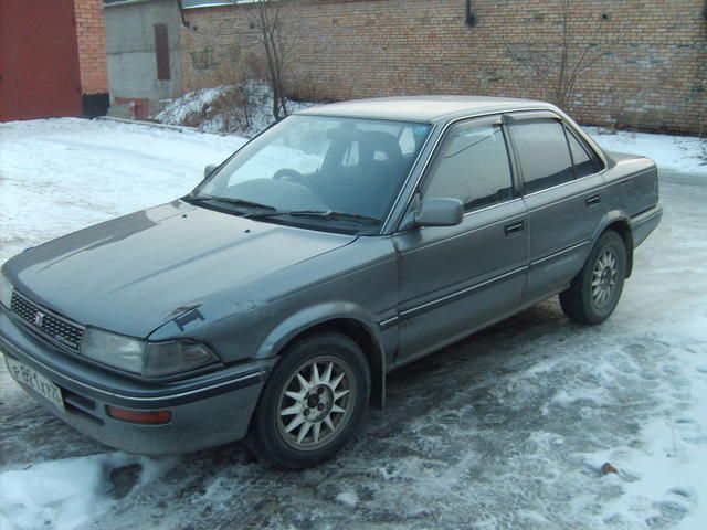 1990 Toyota Corolla