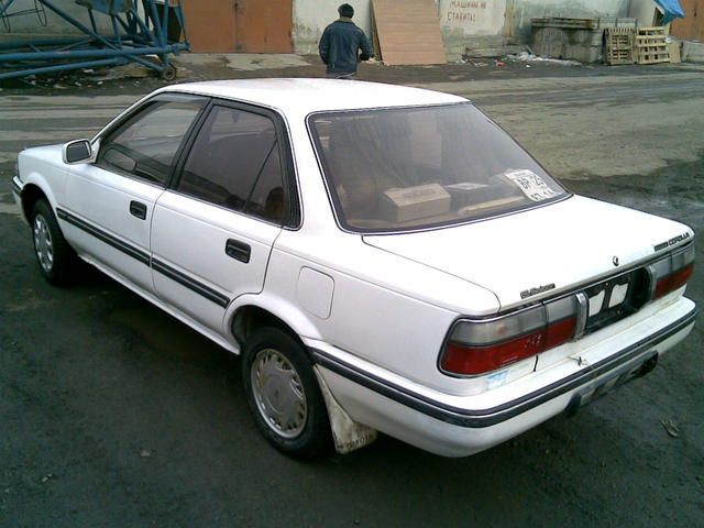 1990 Toyota Corolla