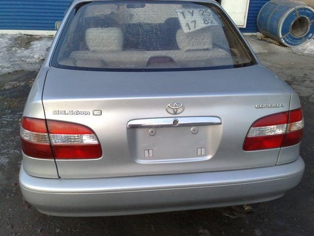 1998 Toyota Corolla