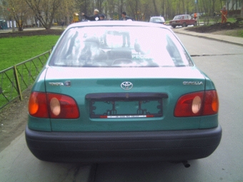 1998 Toyota Corolla Pictures
