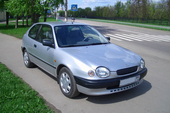 1998 Toyota Corolla Photos