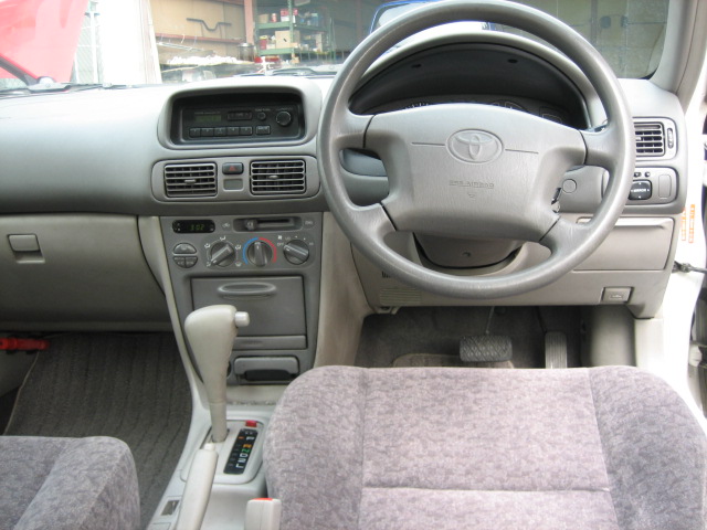 1999 Toyota Corolla Pics