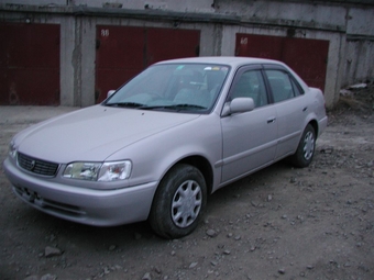 2000 Toyota Corolla