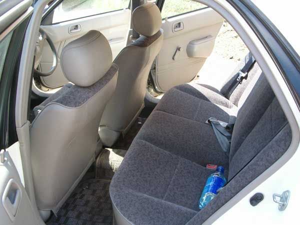 2000 Toyota Corolla