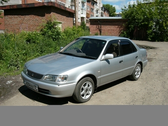 2000 Toyota Corolla