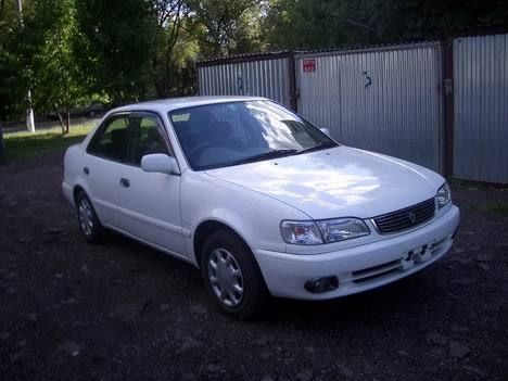 2000 Toyota Corolla
