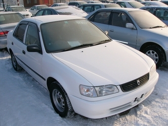 2000 Toyota Corolla