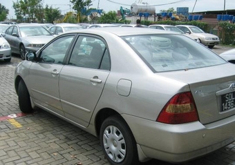 2000 Toyota Corolla