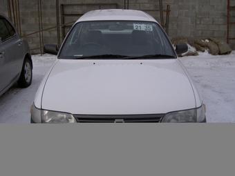 2000 Toyota Corolla
