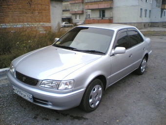 2000 Toyota Corolla