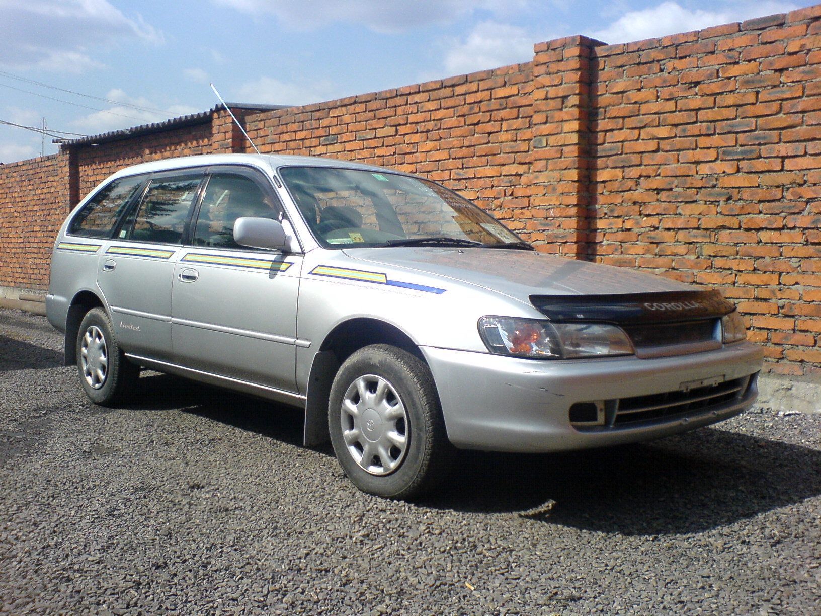 2000 Toyota Corolla