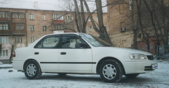 2000 Toyota Corolla