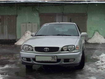 2000 Toyota Corolla