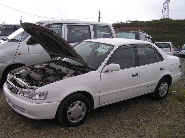 2000 Toyota Corolla