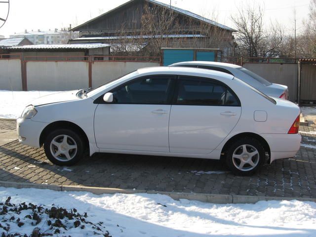 2000 Toyota Corolla