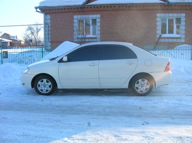 2000 Toyota Corolla