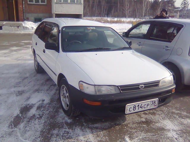 2000 Toyota Corolla