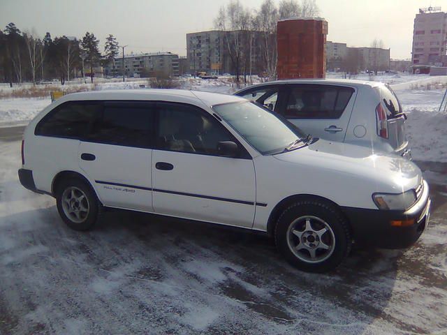 2000 Toyota Corolla