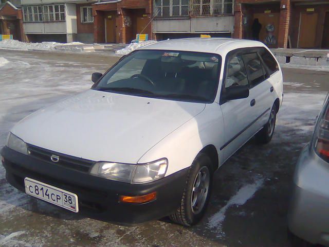 2000 Toyota Corolla