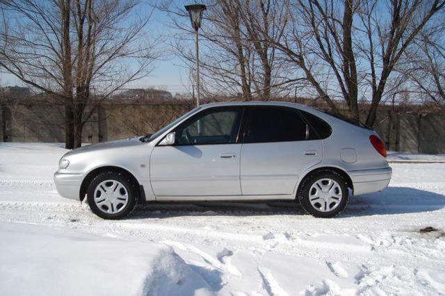 2000 Toyota Corolla