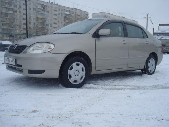 2000 Toyota Corolla