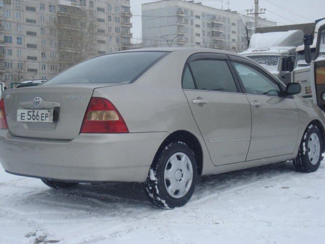 2000 Toyota Corolla